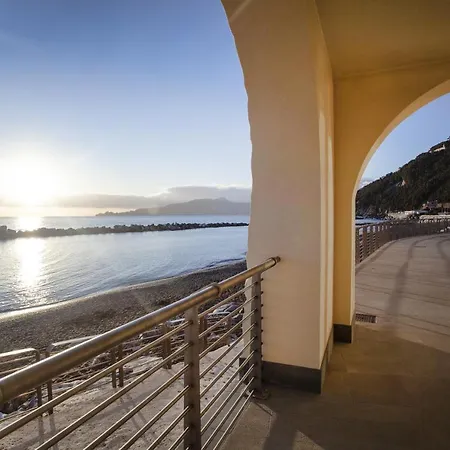 Gli Scogli Luxury Hotel apartamentowy 5*