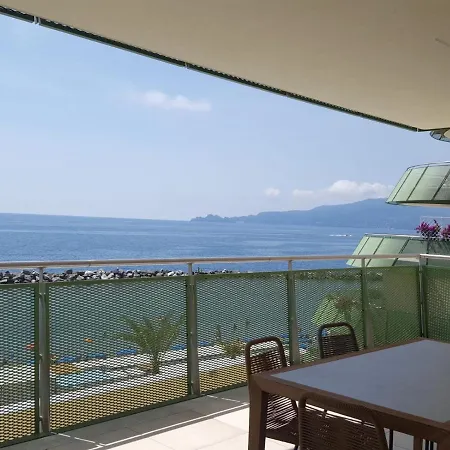 מלון דירות Gli Scogli Luxury