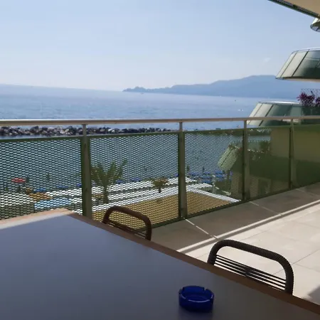 Apartahotel Gli Scogli Luxury