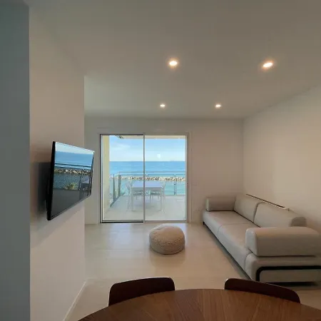 Gli Scogli Luxury קיאברי