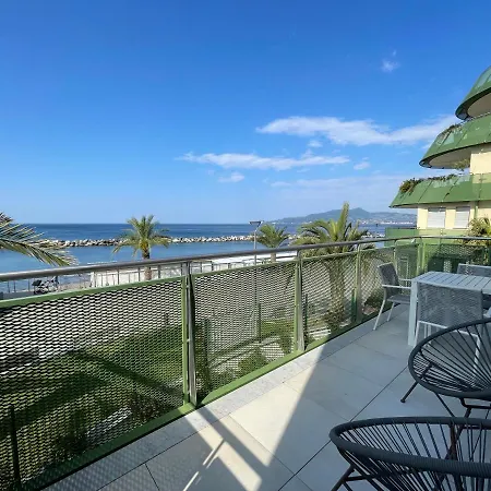 Gli Scogli Luxury Apartahotel