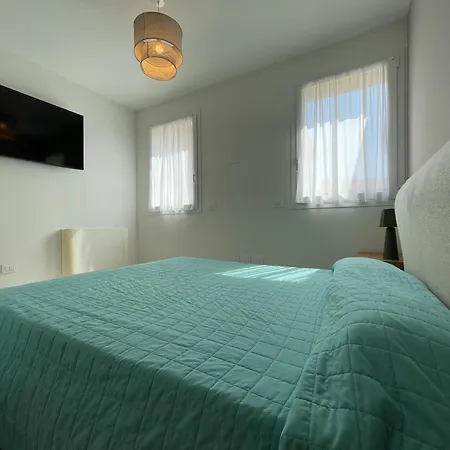 מלון דירות Gli Scogli Luxury 5*