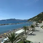 Gli Scogli Luxury Apartahotel Chiavari