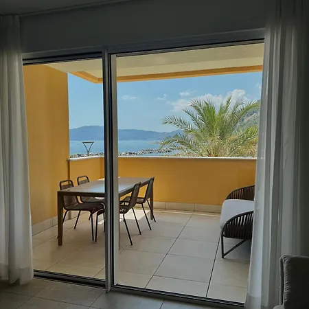Gli Scogli Luxury Aparthotel 5*