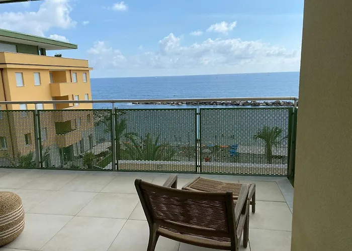 Gli Scogli Luxury קיאברי