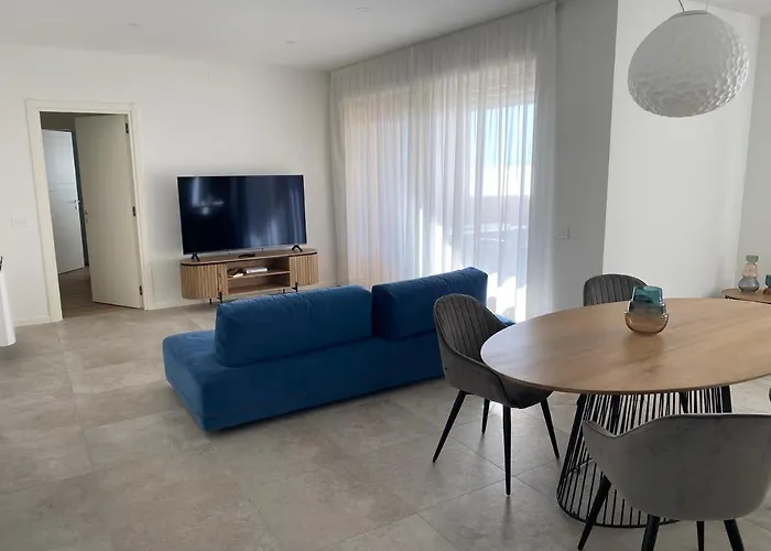 מלון דירות Gli Scogli Luxury 5*