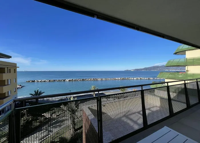 Gli Scogli Luxury 5* كيافاري
