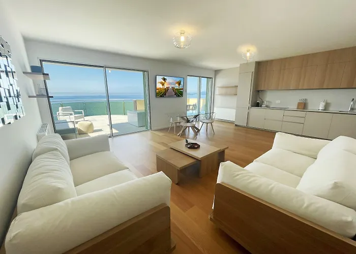 Gli Scogli Luxury 5* كيافاري