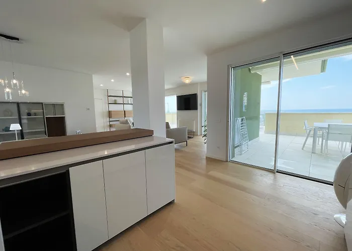 Gli Scogli Luxury מלון דירות 5*